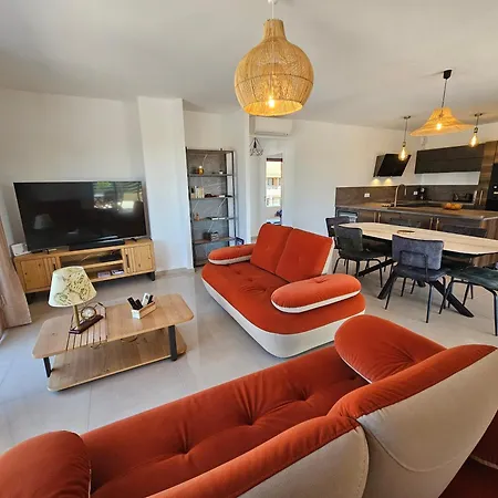 De Standing Lema- Clim-wifi- 3 Apartment Lecci